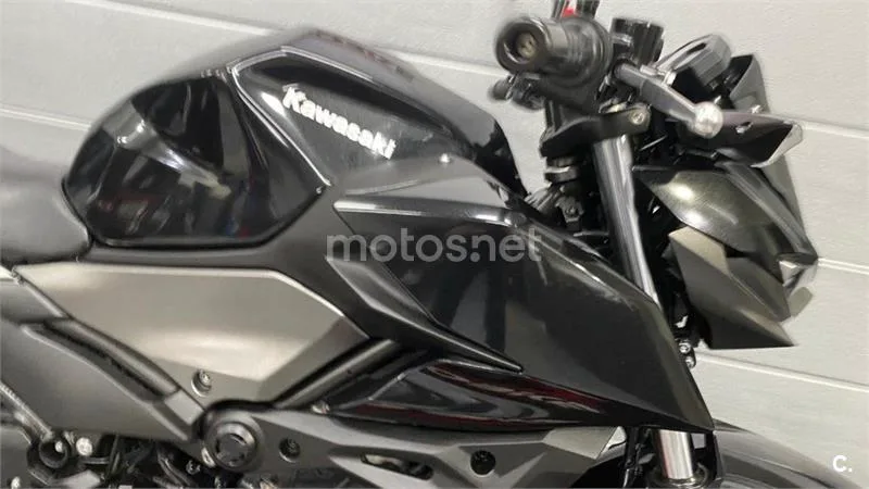 Kawasaki Z500 – Vista 6