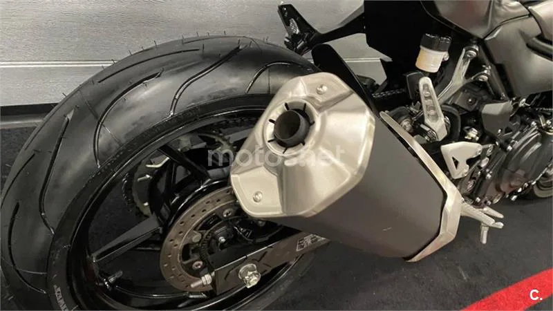 Kawasaki Z500 – Vista 9