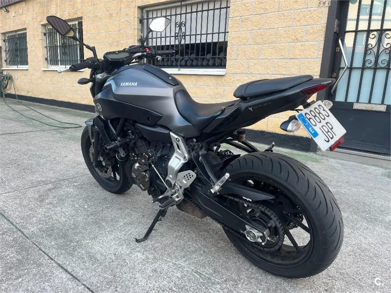 Yamaha MT-07 – Vista 2