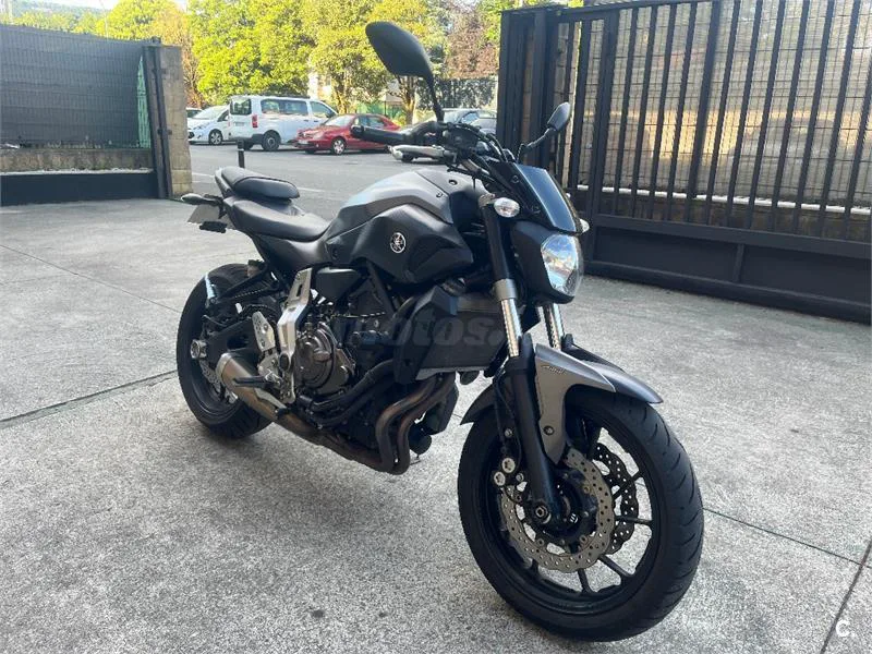 Yamaha MT-07 – Vista 5