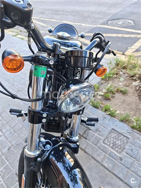 Harley-Davidson Sportster Forty-Eight – Vista 5