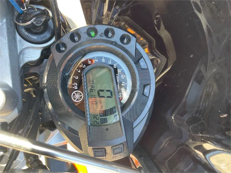 Yamaha FZ6 Fazer – Vista 3