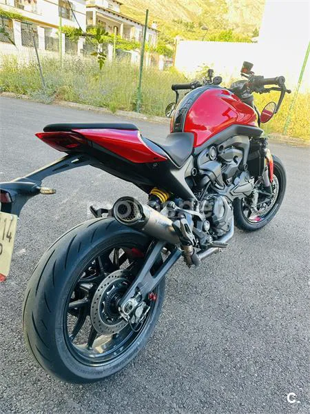 Ducati Monster – Vista 4