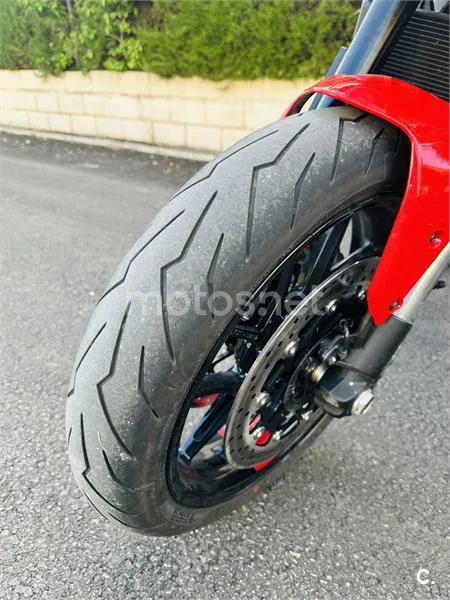 Ducati Monster – Vista 8