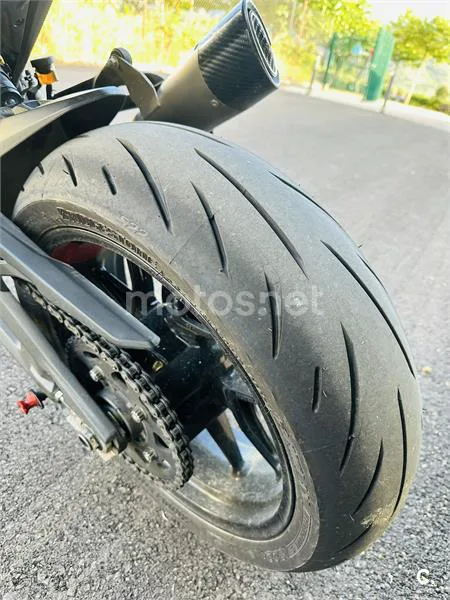 Ducati Monster – Vista 9
