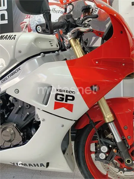 Yamaha XSR 900 GP – Vista 7