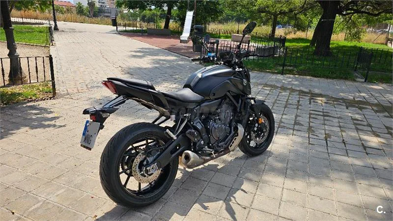 Yamaha MT-07 – Vista 3