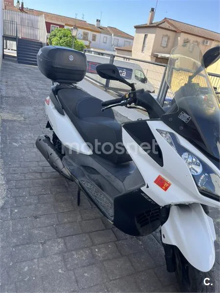 Kymco Super Dink 125 – Vista 5