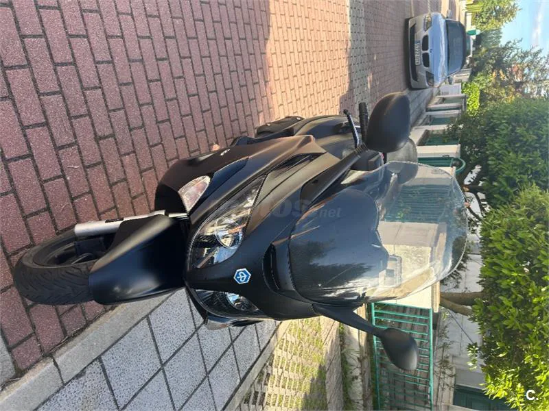 Piaggio X7 Evo 125 – Vista 4
