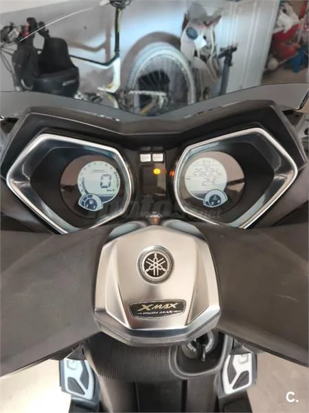 Yamaha XMAX 125 – Vista 7