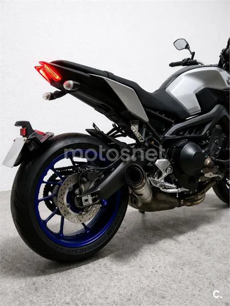 Yamaha MT-09 – Vista 3