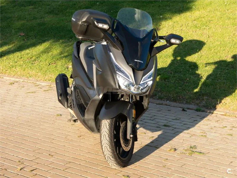 Honda Forza 125 – Vista 4
