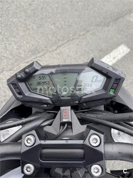 Kawasaki Z800 – Vista 4