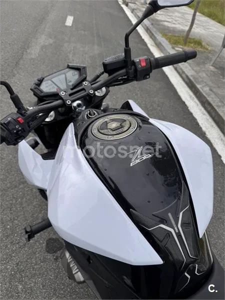 Kawasaki Z800 – Vista 5