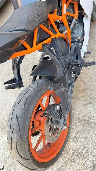 KTM RC – Vista 8