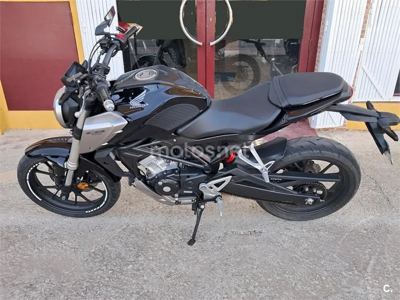 Honda CB 125 R – Vista 3