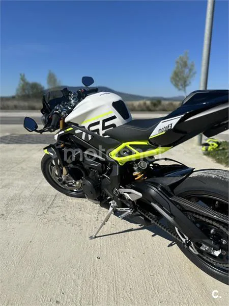 Triumph Street Triple 765 – Vista 5