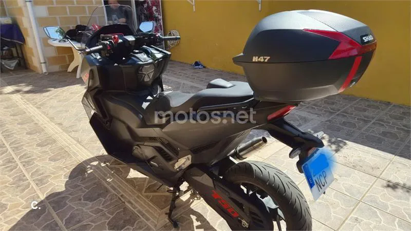 Honda Forza 750 – Vista 4