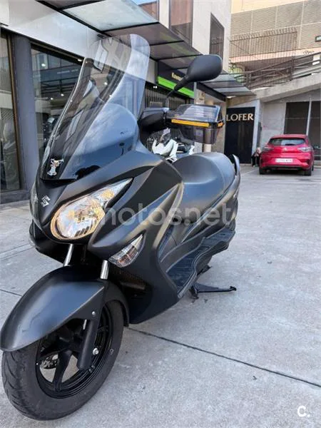 Suzuki Burgman 200 – Vista 5