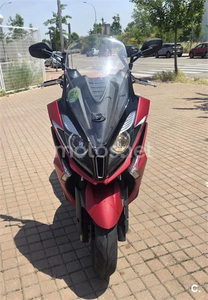 Kymco Super Dink 125 – Vista 3
