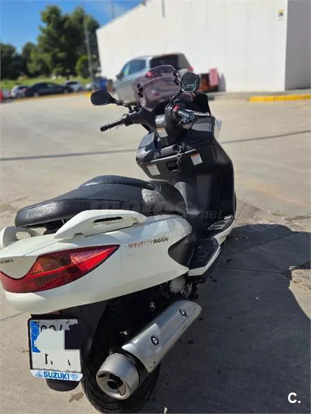 Suzuki Burgman 200 Executive – Vista 6