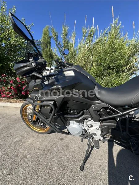 Voge 900 DSX – Vista 6