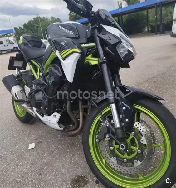 Kawasaki Z900 – Vista 2
