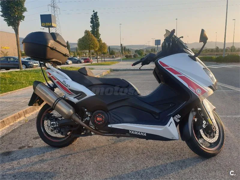 Yamaha TMAX 530 – Vista 4