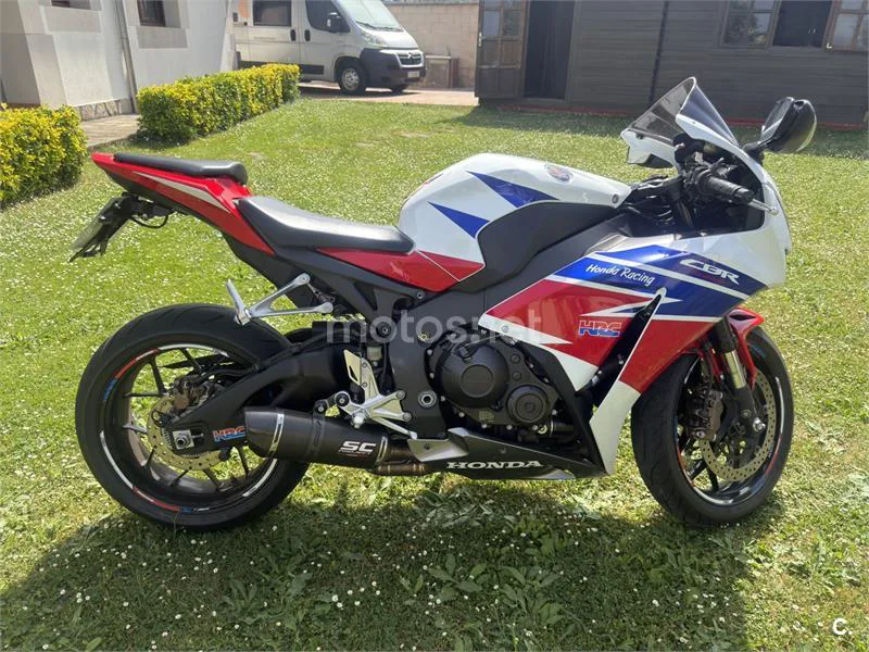 Honda CBR1000RR Fireblade 10.399 € 2014 Bizkaia - 2