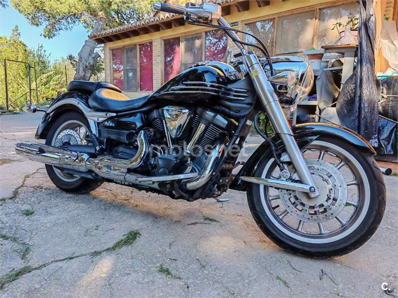 Yamaha XV 1900A Midnight Star – Vista 10