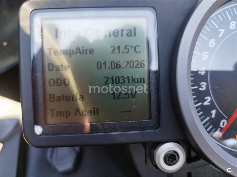 KTM 1090 Adventure – Vista 12