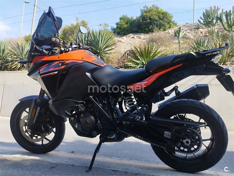 KTM 1090 Adventure – Vista 13