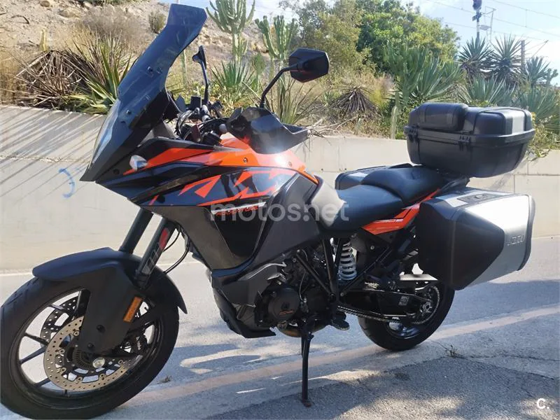 KTM 1090 Adventure – Vista 15