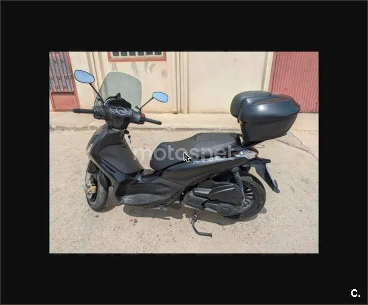 Piaggio Beverly 300 – Vista 3