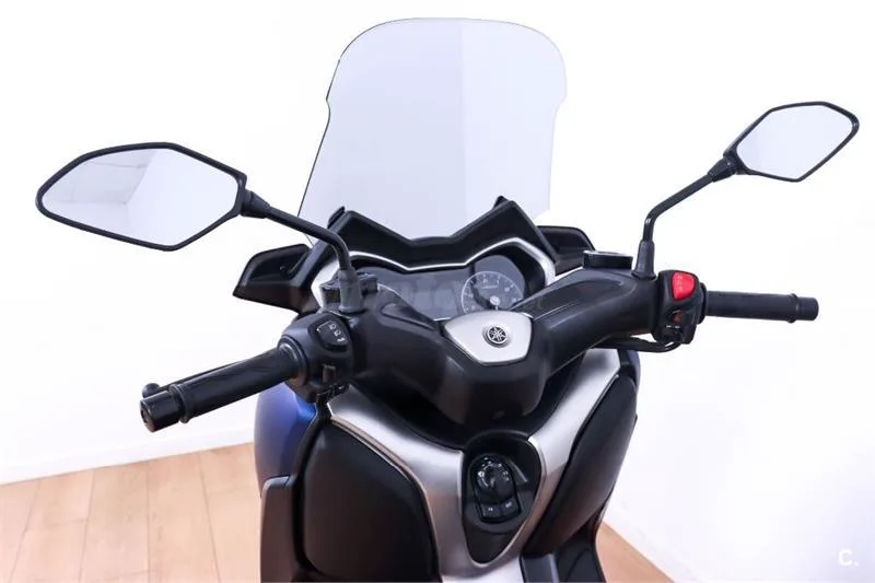 Yamaha XMAX 300 – Vista 6