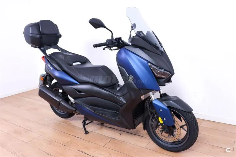 Yamaha XMAX 300 – Vista 7