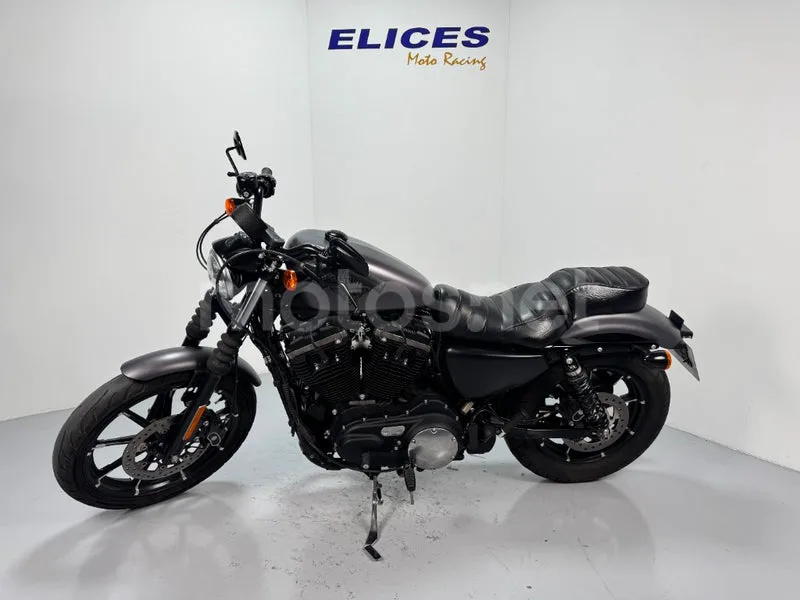 Harley-Davidson Sportster 883 - Vista 3