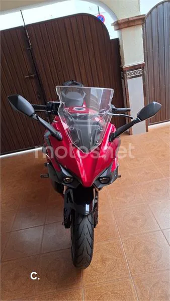 Suzuki GSX-S – Vista 5