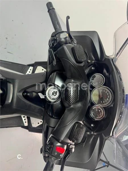 Yamaha TMAX 500 – Vista 12