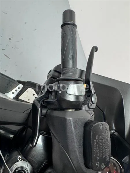 Yamaha TMAX 500 – Vista 13