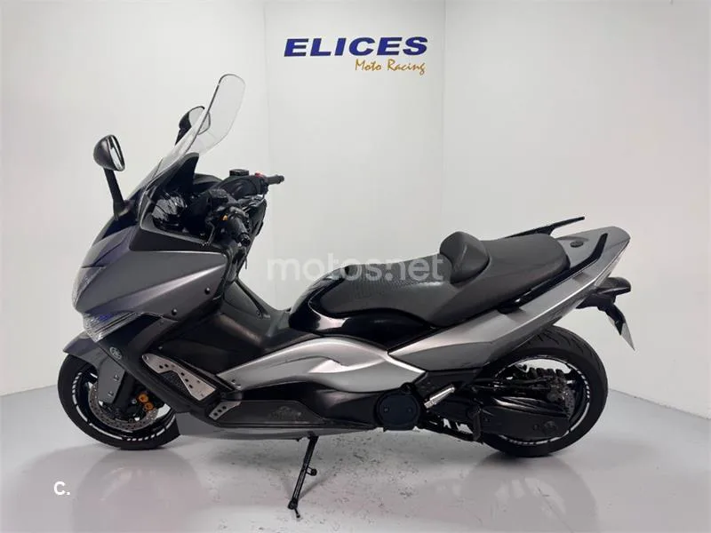 Yamaha TMAX 500 – Vista 15
