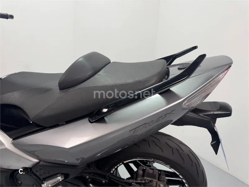 Yamaha TMAX 500 – Vista 20