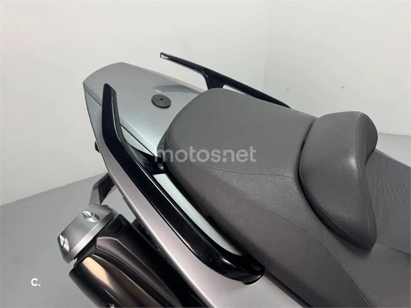 Yamaha TMAX 500 – Vista 9