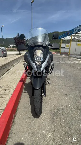 Suzuki V-Strom 650 – Vista 8