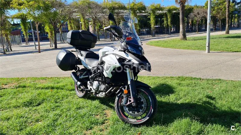 Benelli TRK 502 – Vista 2