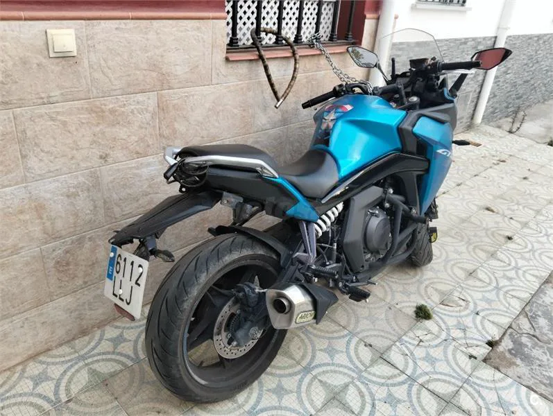 CFMOTO 650GT – Vista 4