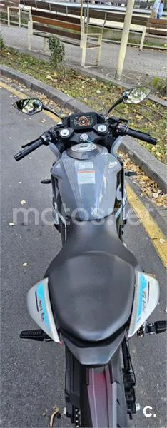 CFMOTO 300SR – Vista 4