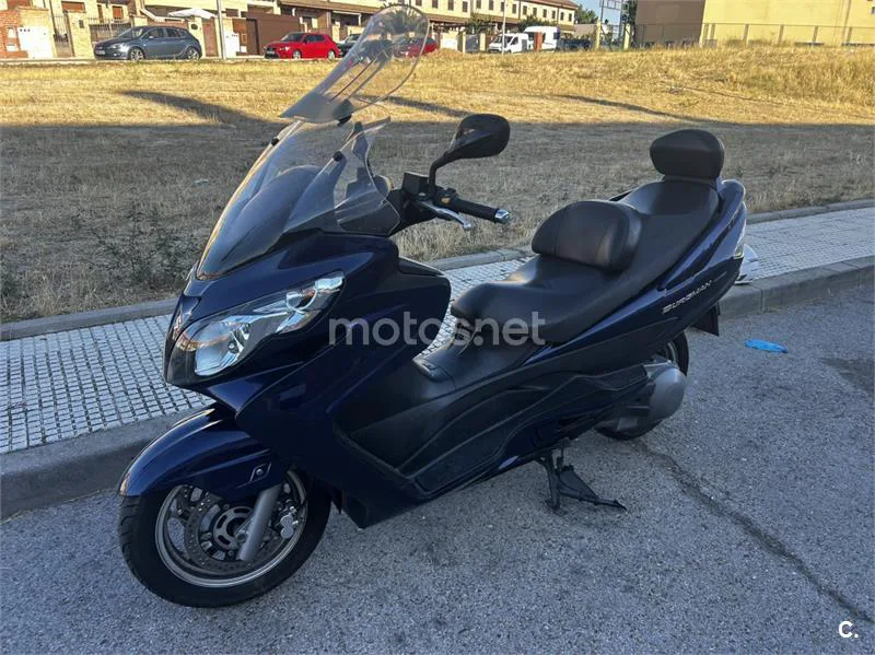 Suzuki Burgman 400 – Vista 4