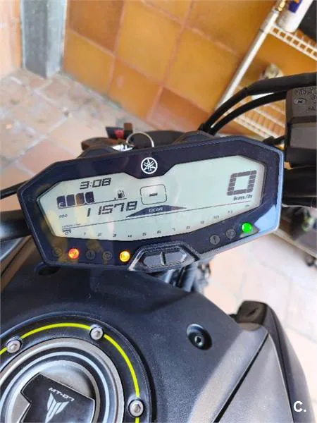 Yamaha MT-07 – Vista 3