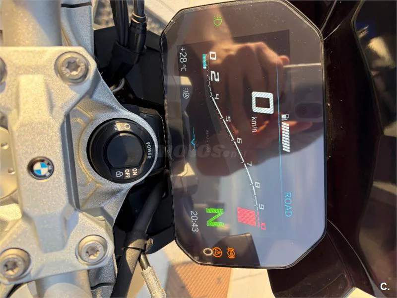 BMW F 900 R – Vista 12